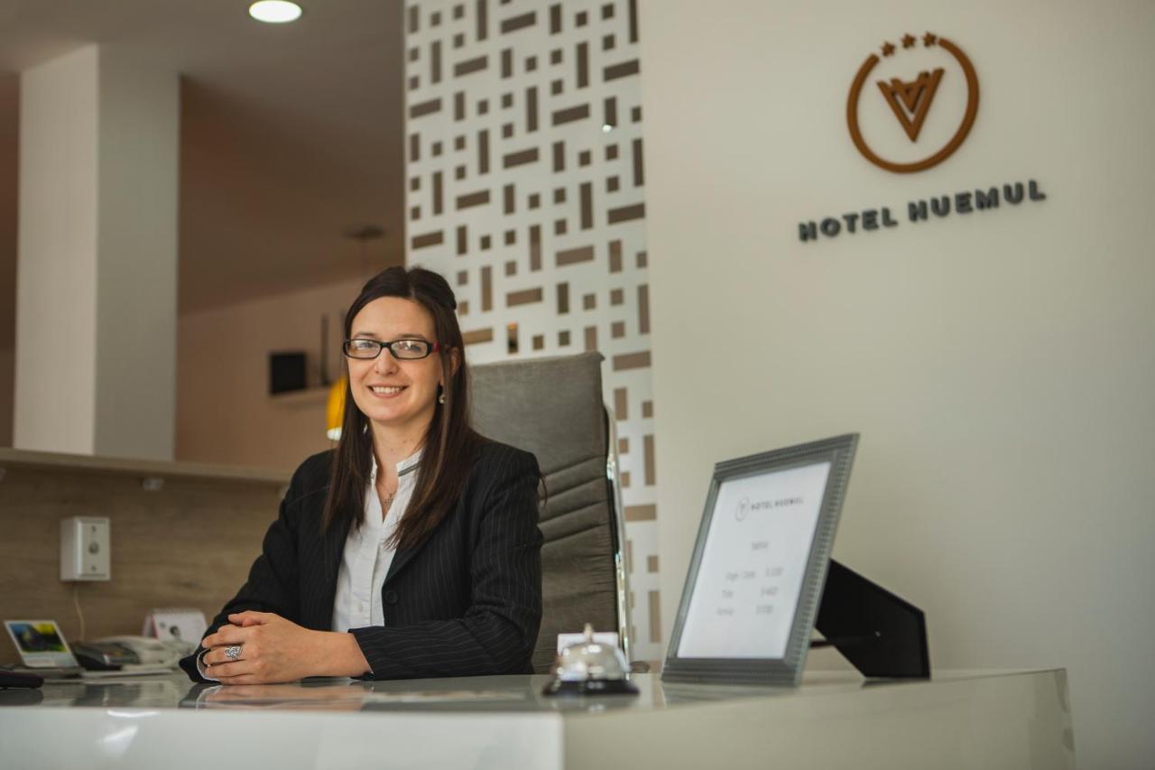 Huemul Hotel Neuquén Kültér fotó