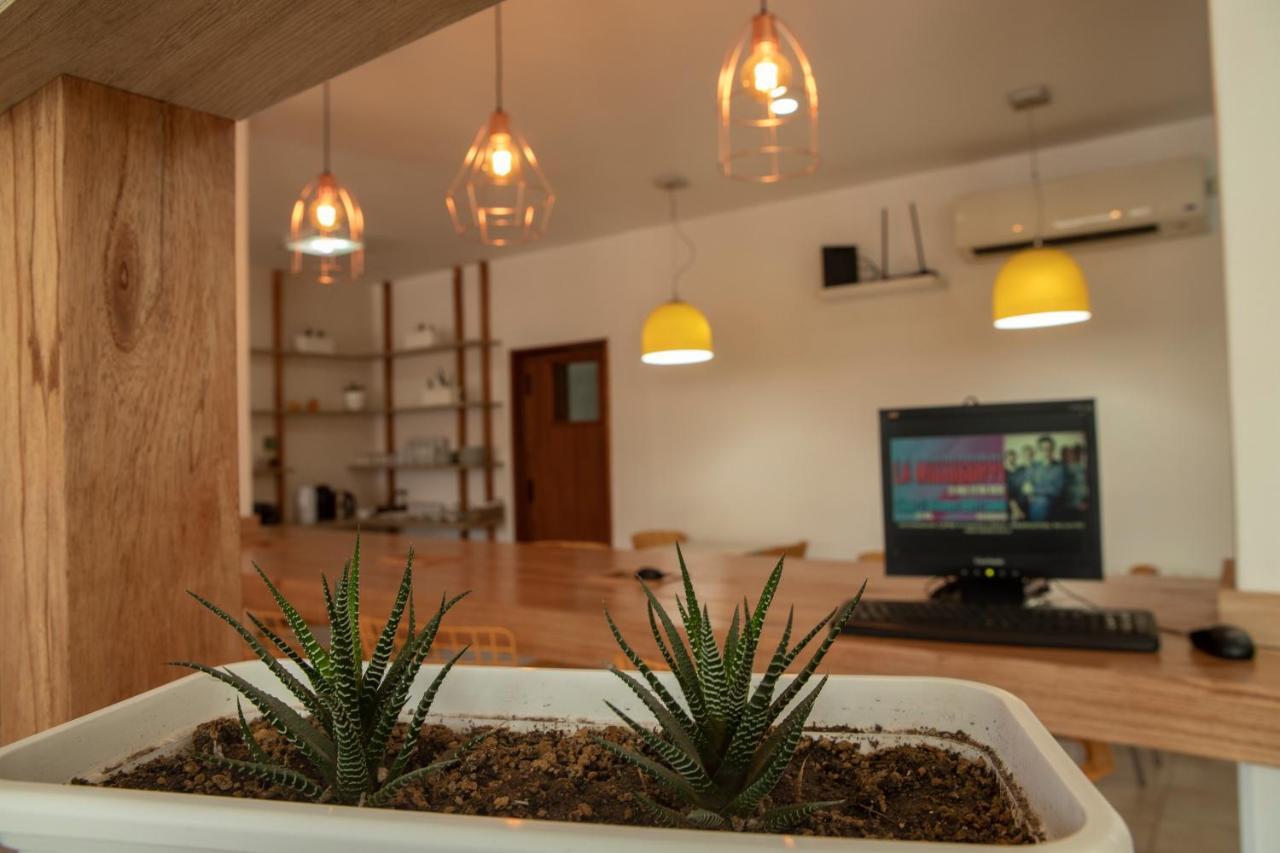 Huemul Hotel Neuquén Kültér fotó